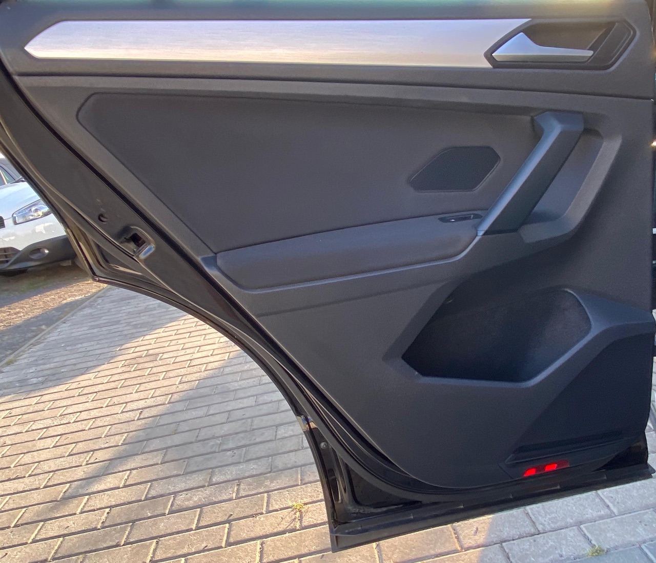 Volkswagen Tiguan - фото 29