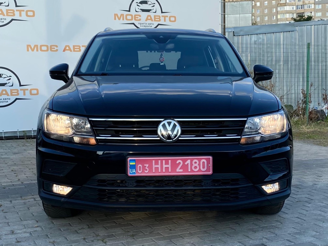 Volkswagen Tiguan - фото 2