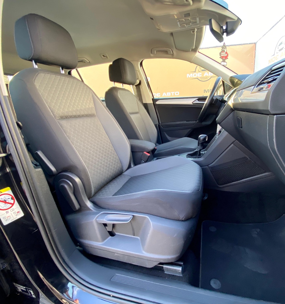 Volkswagen Tiguan - фото 19