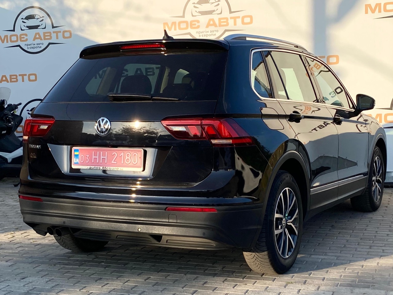 Volkswagen Tiguan - фото 8