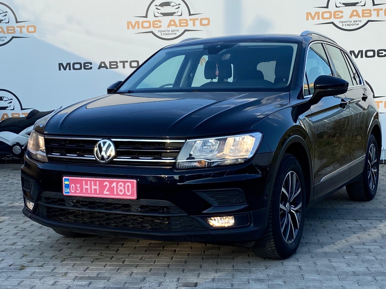 Volkswagen Tiguan - фото 1