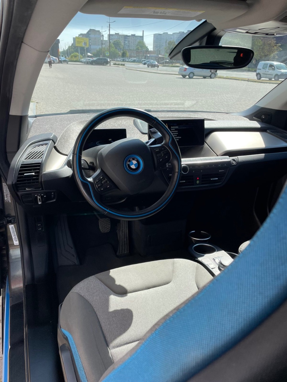 BMW i3 - фото 10