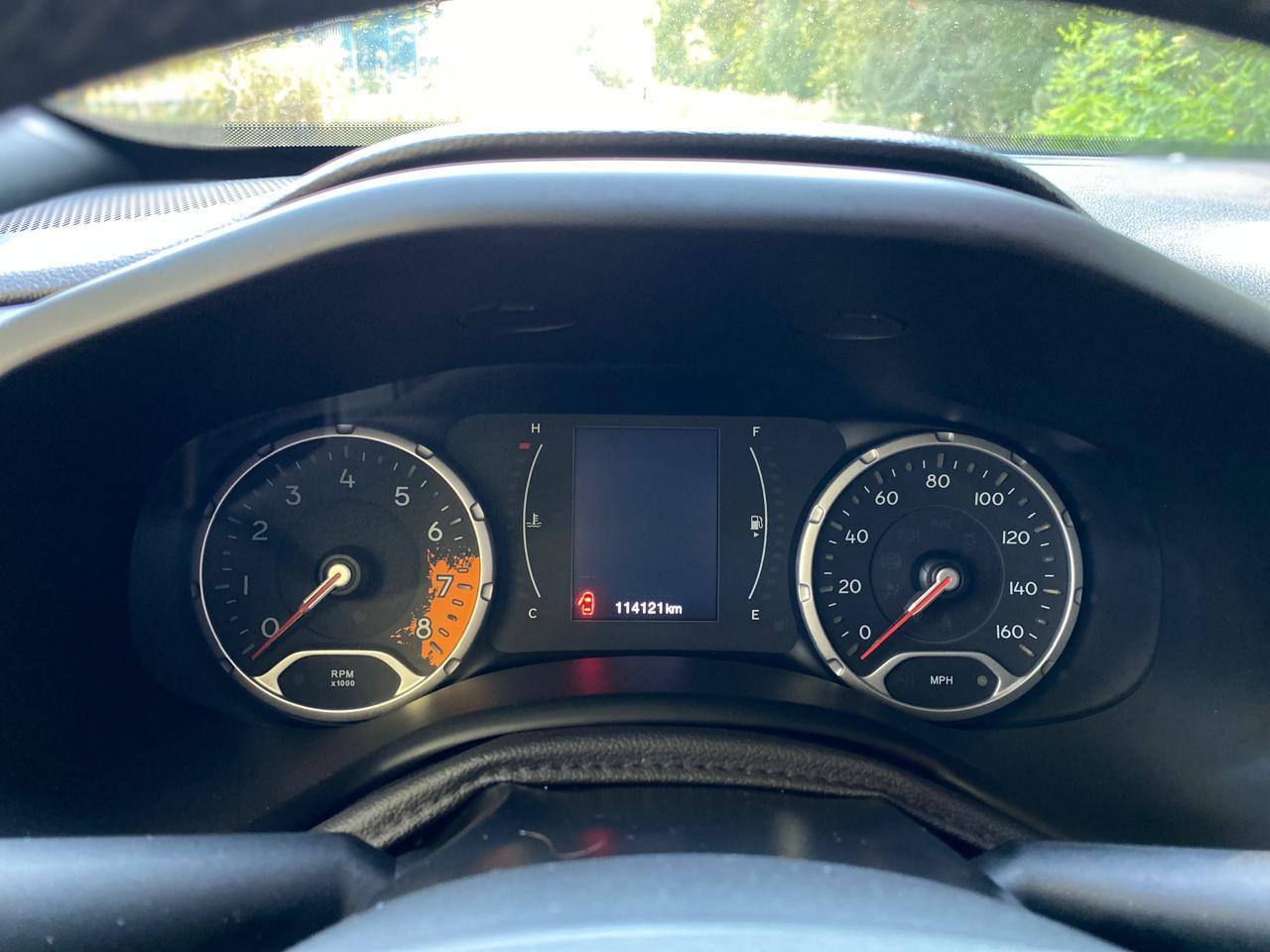 Jeep Renegade - фото 8