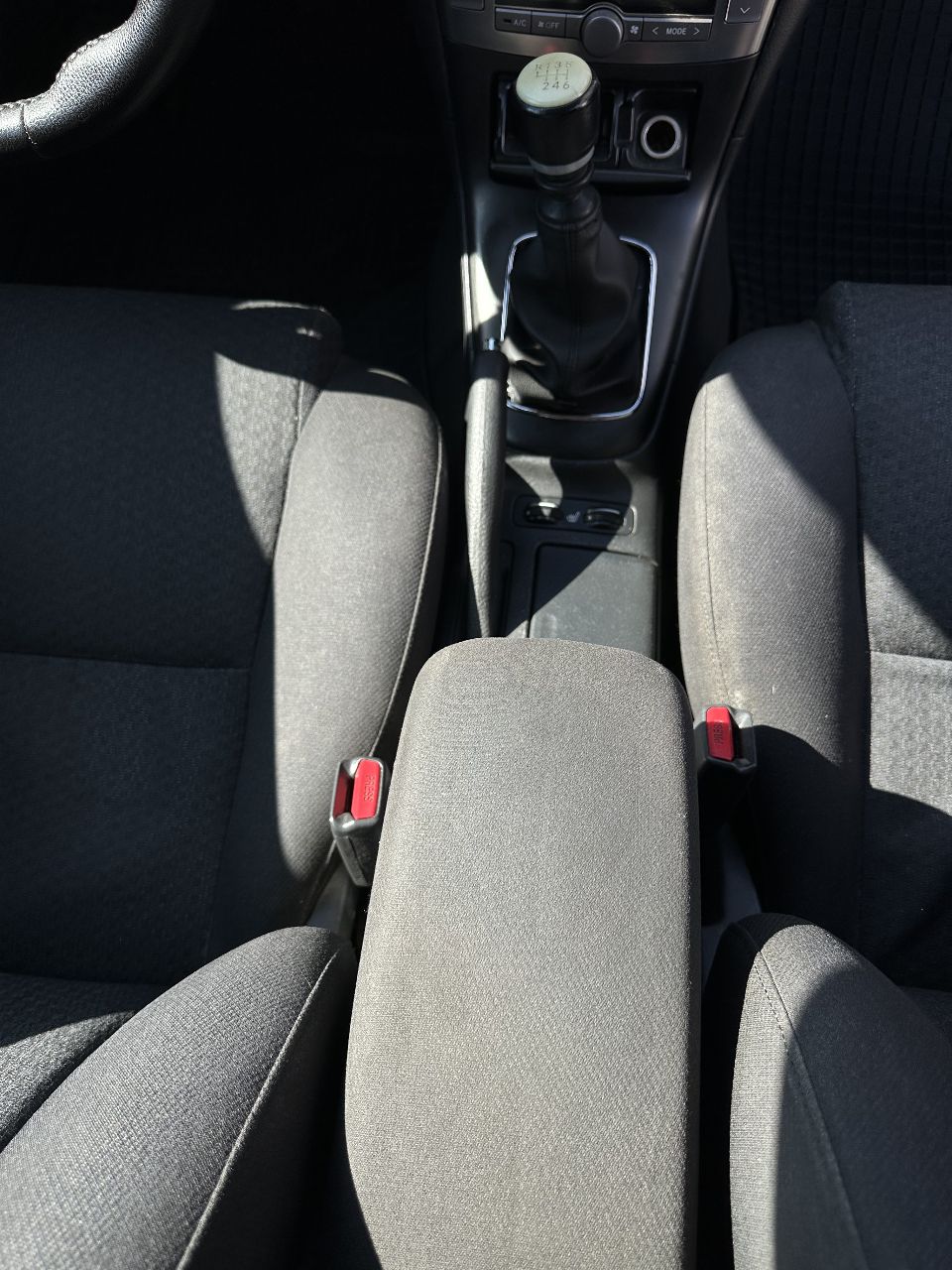 Toyota Avensis - фото 30