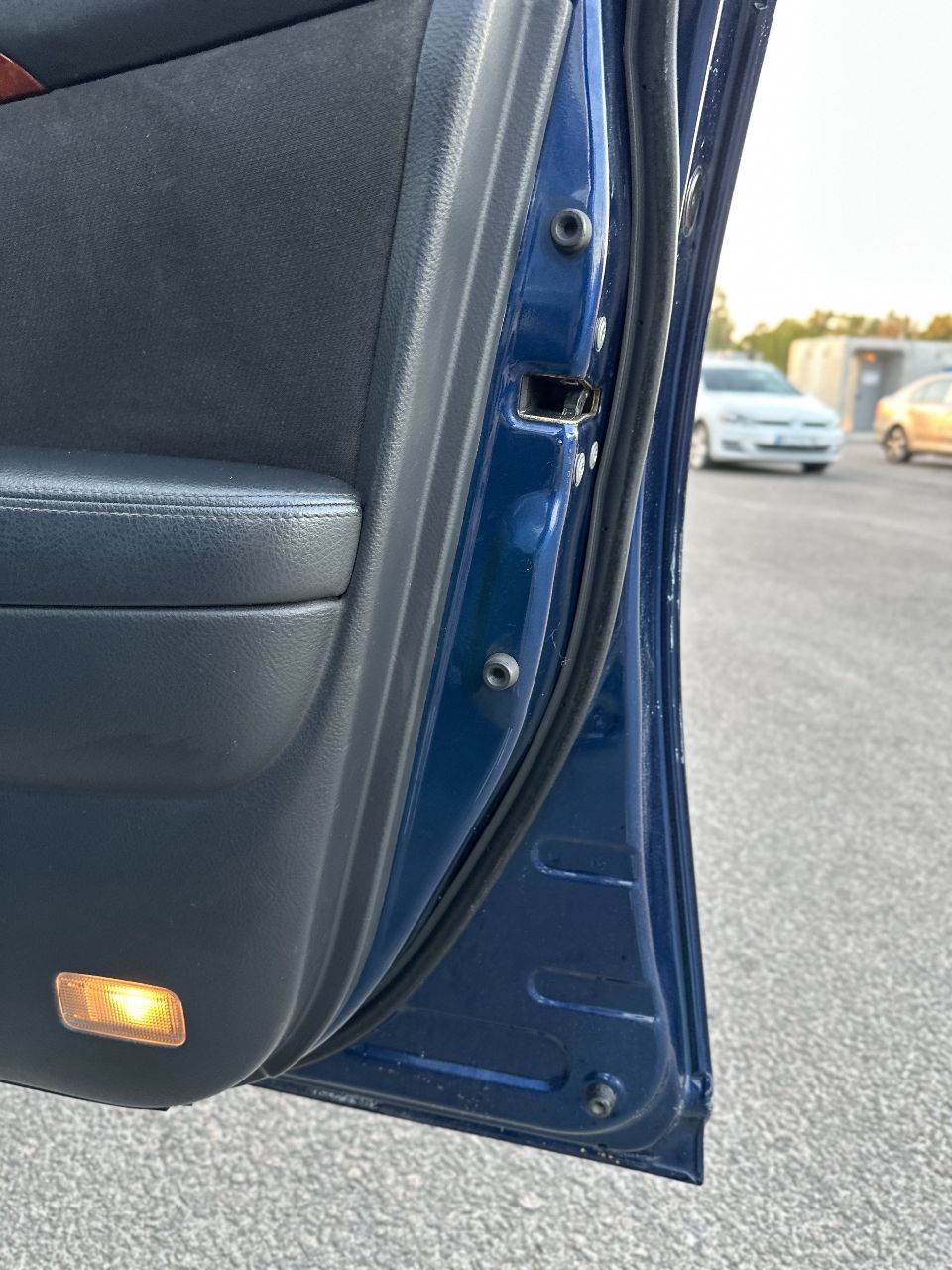 Toyota Avensis - фото 6