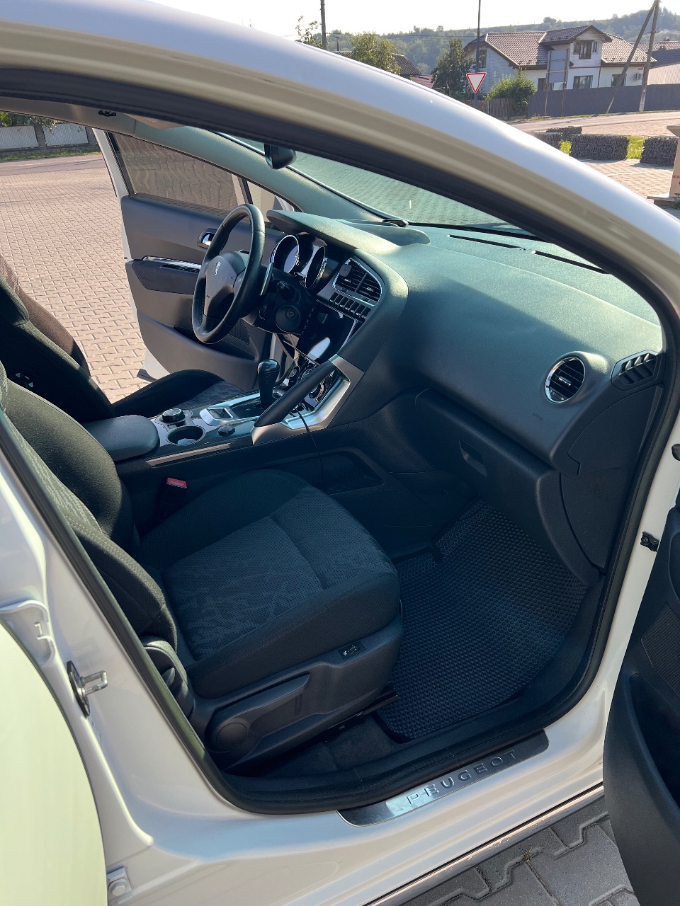 Peugeot 3008 - фото 13