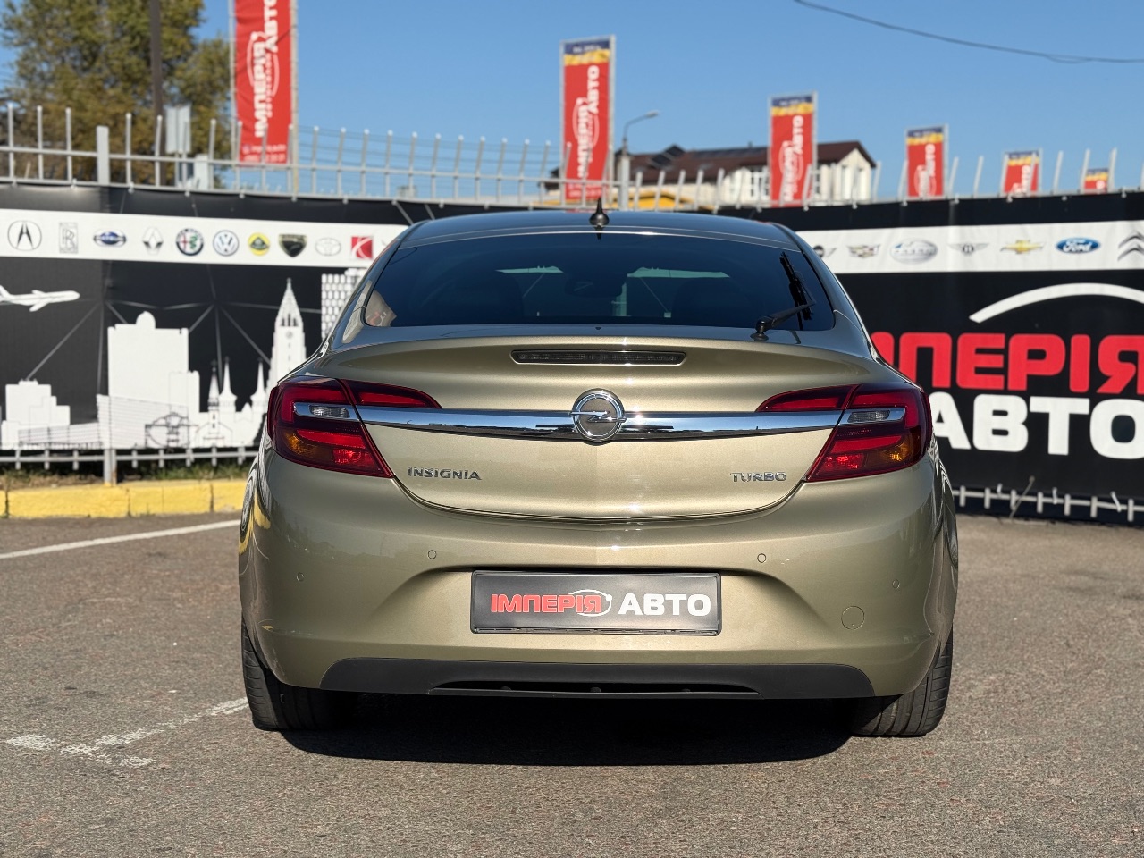 Opel Insignia - фото 4