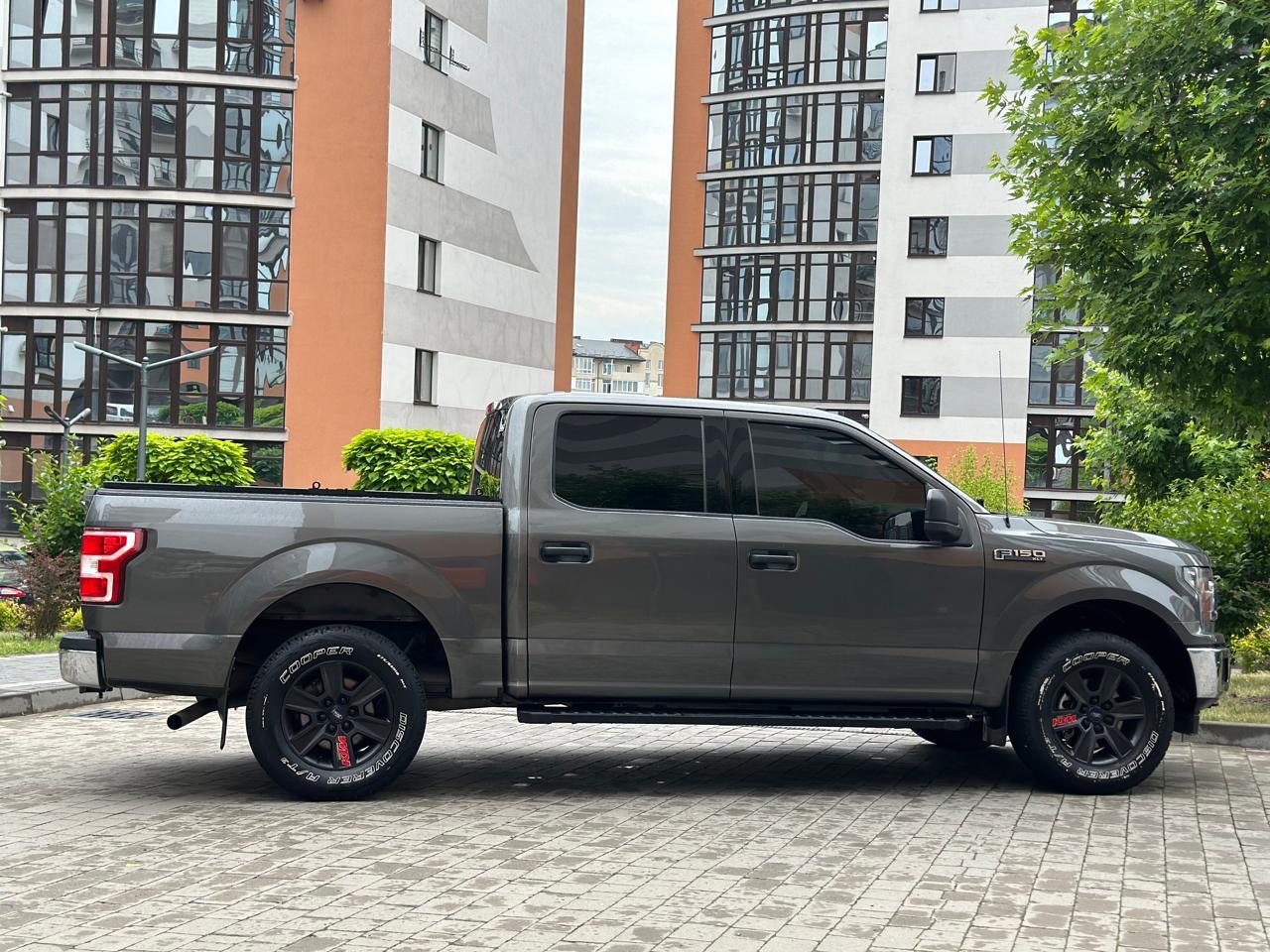 Ford F-150 - фото 4