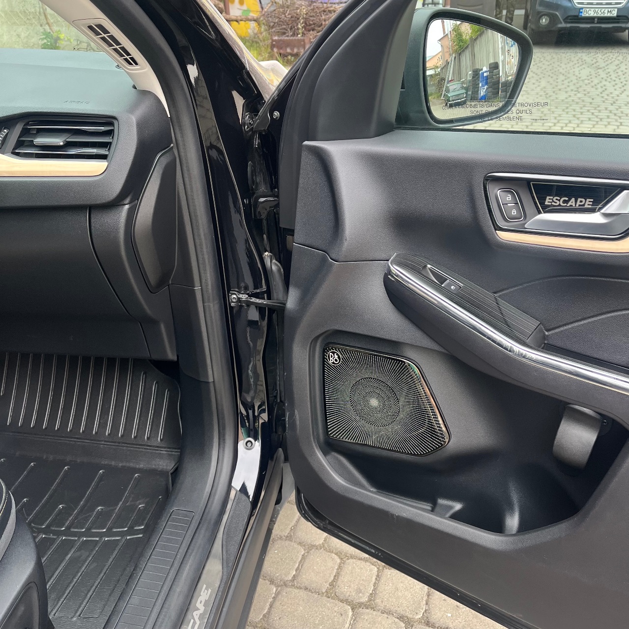 Ford Escape - фото 6