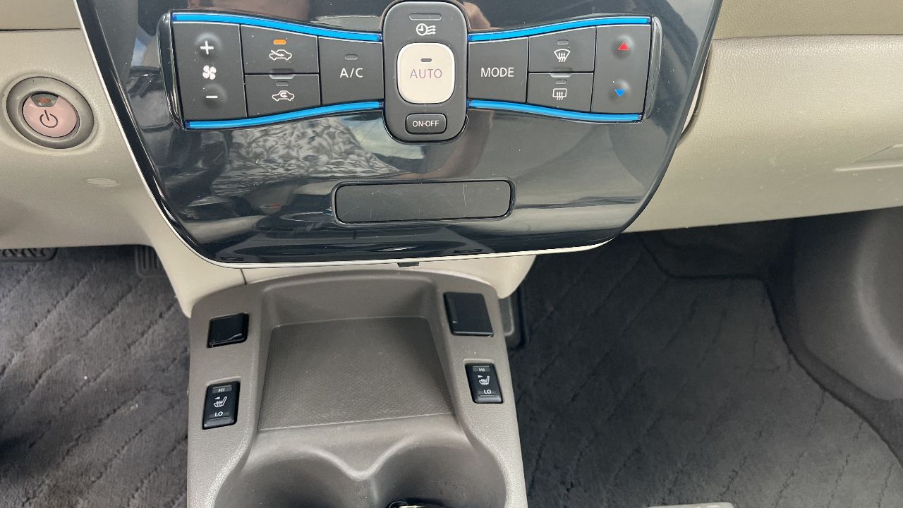 Nissan Leaf - фото 8