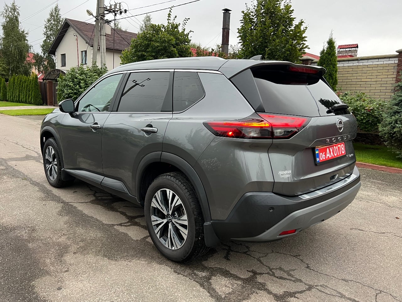 Nissan Rogue - фото 11