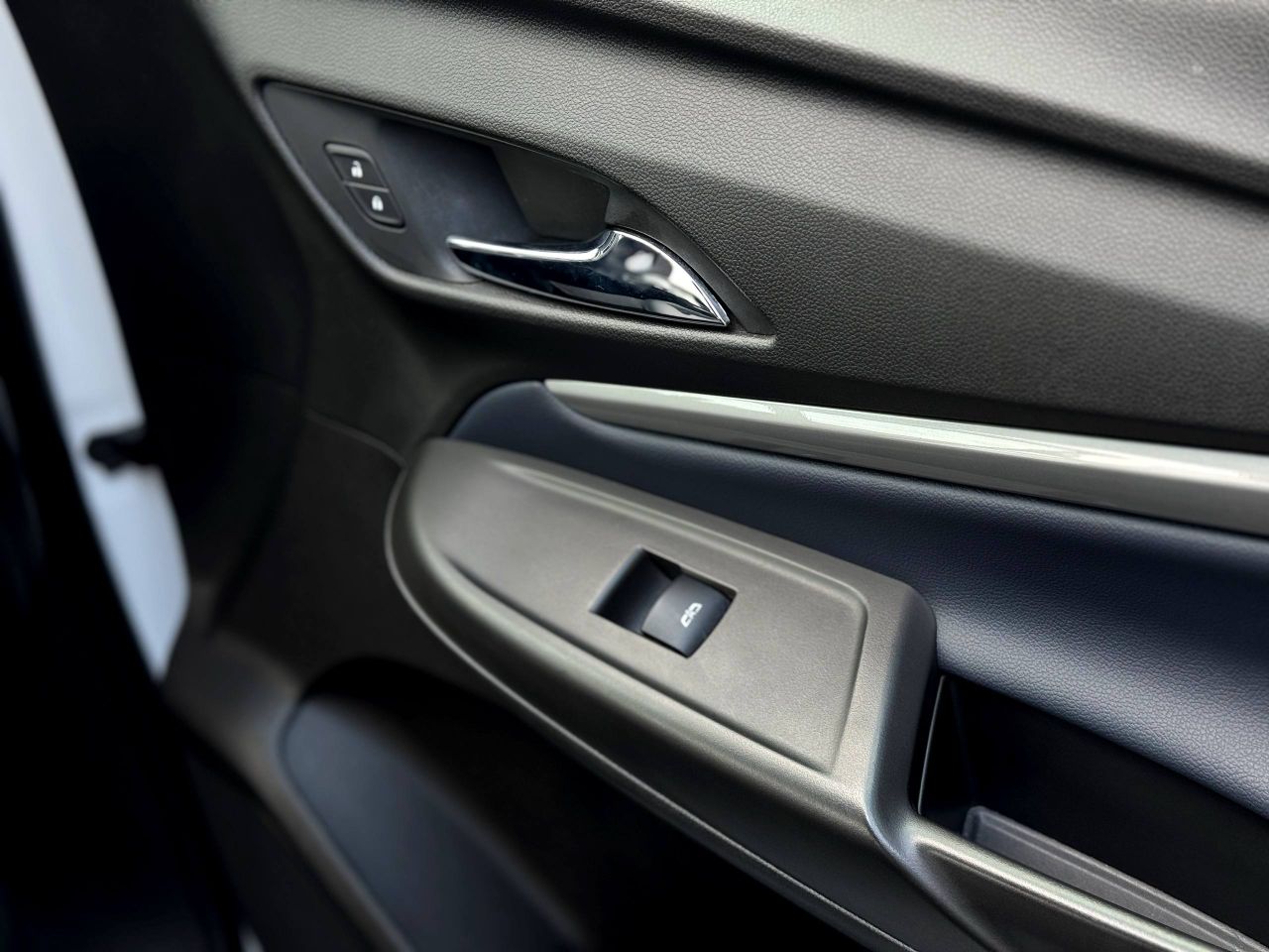 Chevrolet Bolt EUV - фото 42