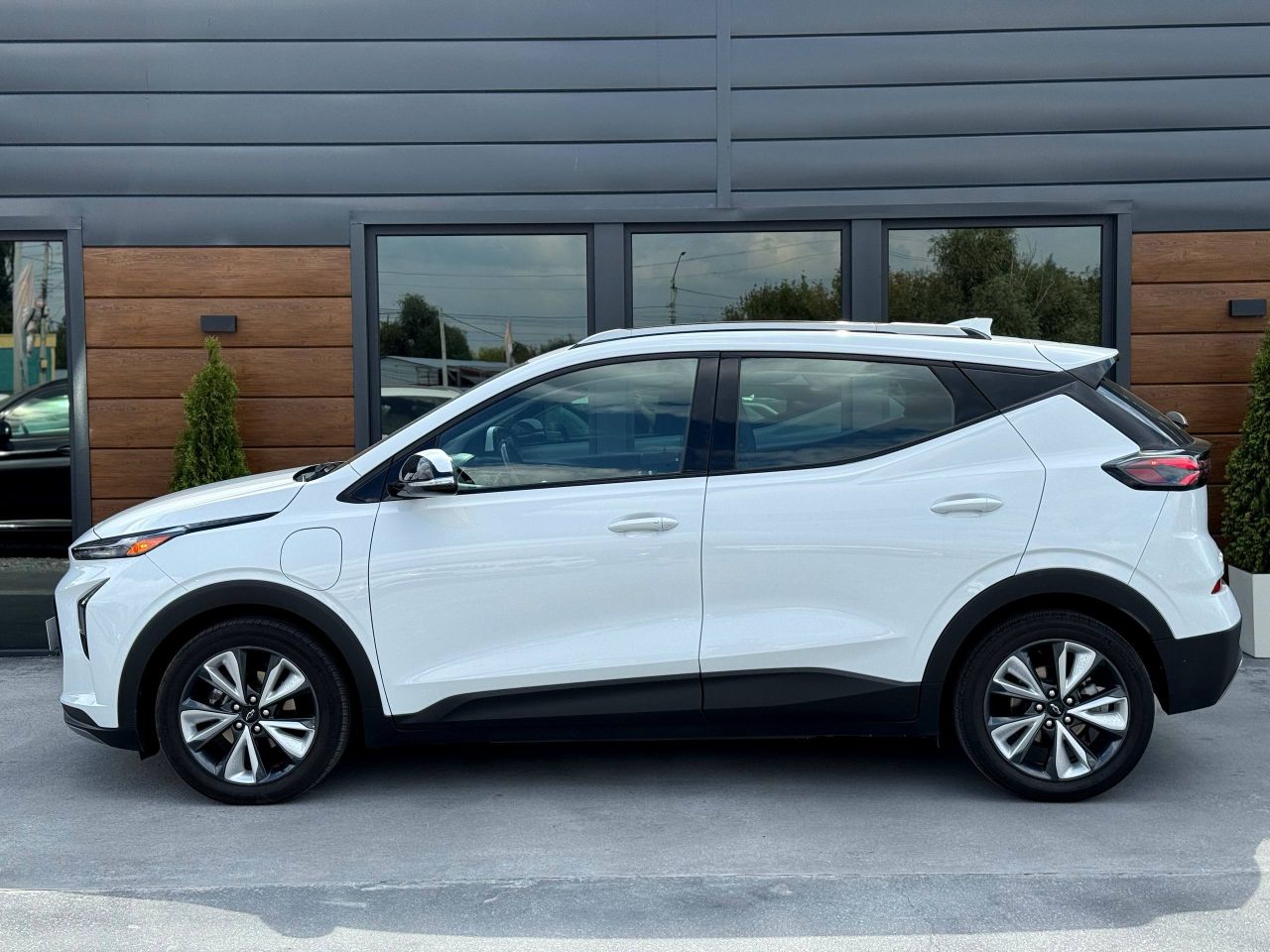 Chevrolet Bolt EUV - фото 8