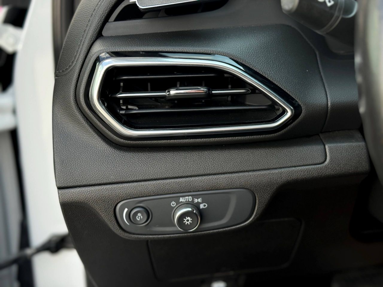 Chevrolet Bolt EUV - фото 29