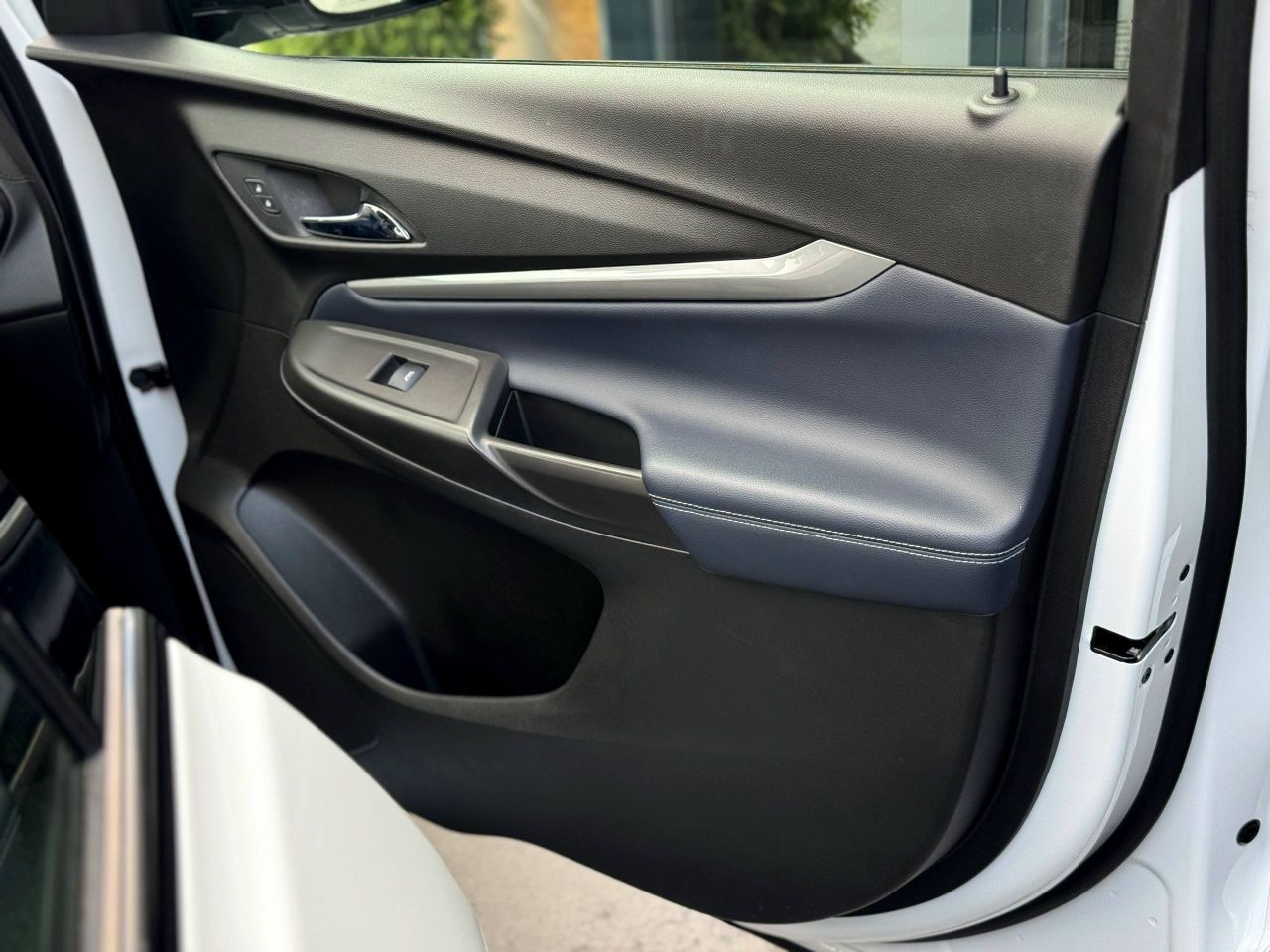 Chevrolet Bolt EUV - фото 41