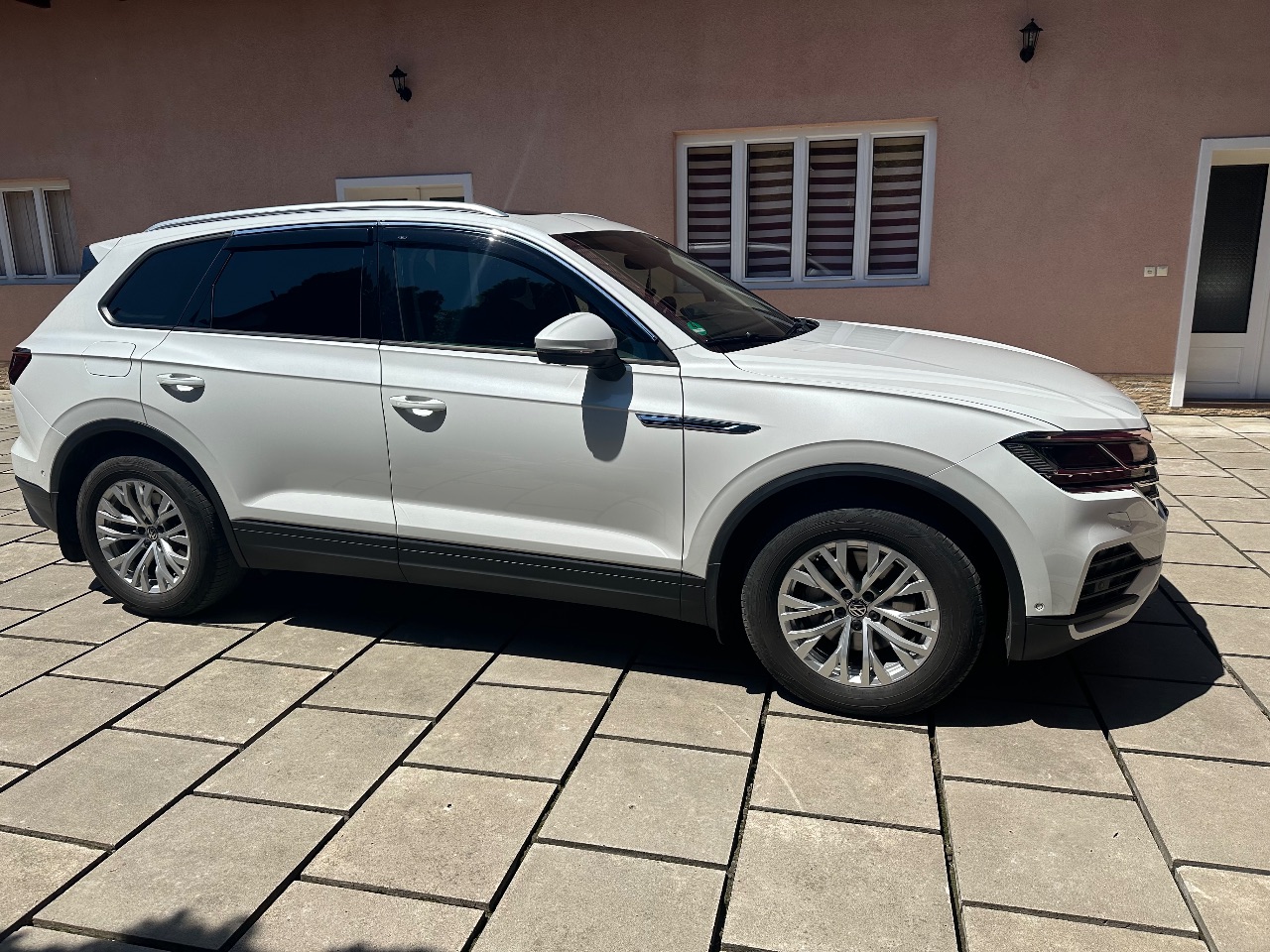 Volkswagen Touareg - фото 26