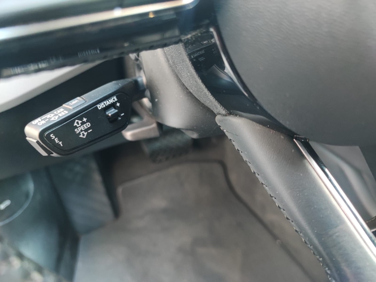 Volkswagen Touareg - фото 23