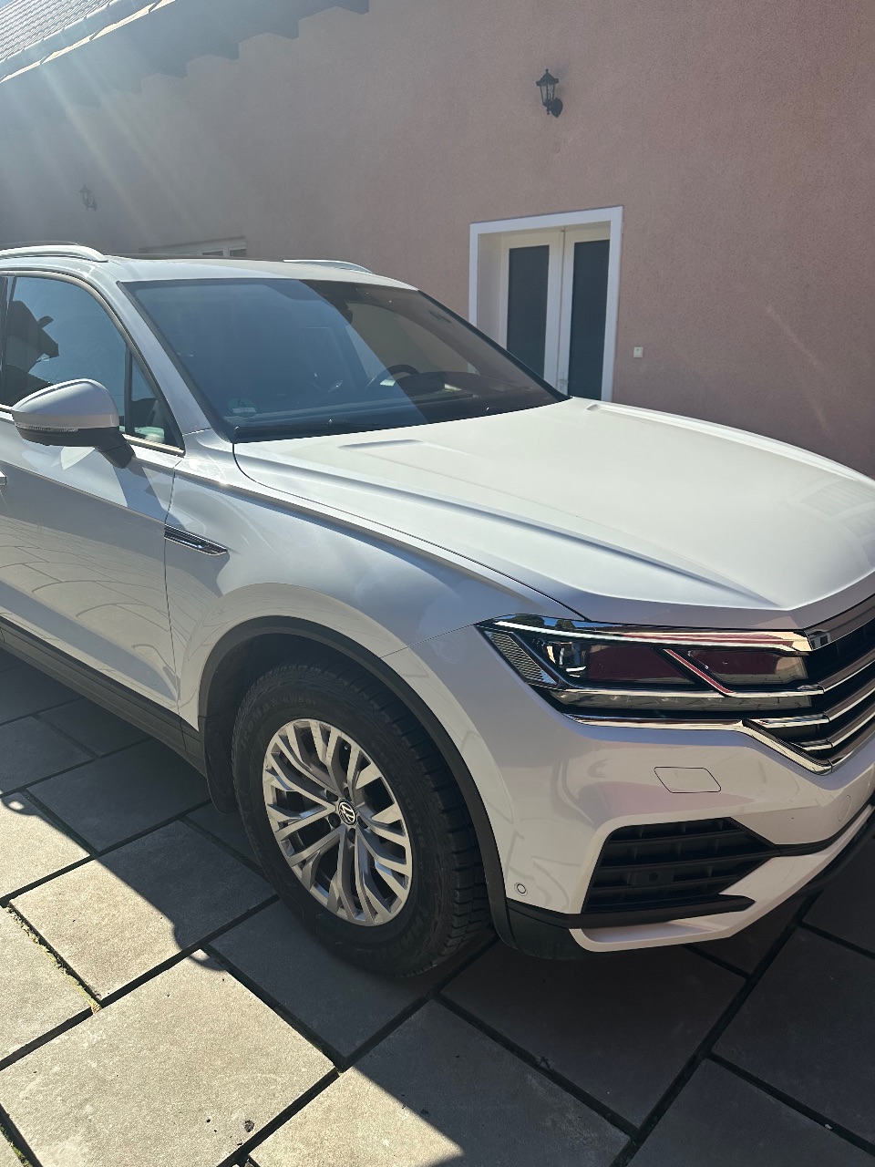 Volkswagen Touareg - фото 9