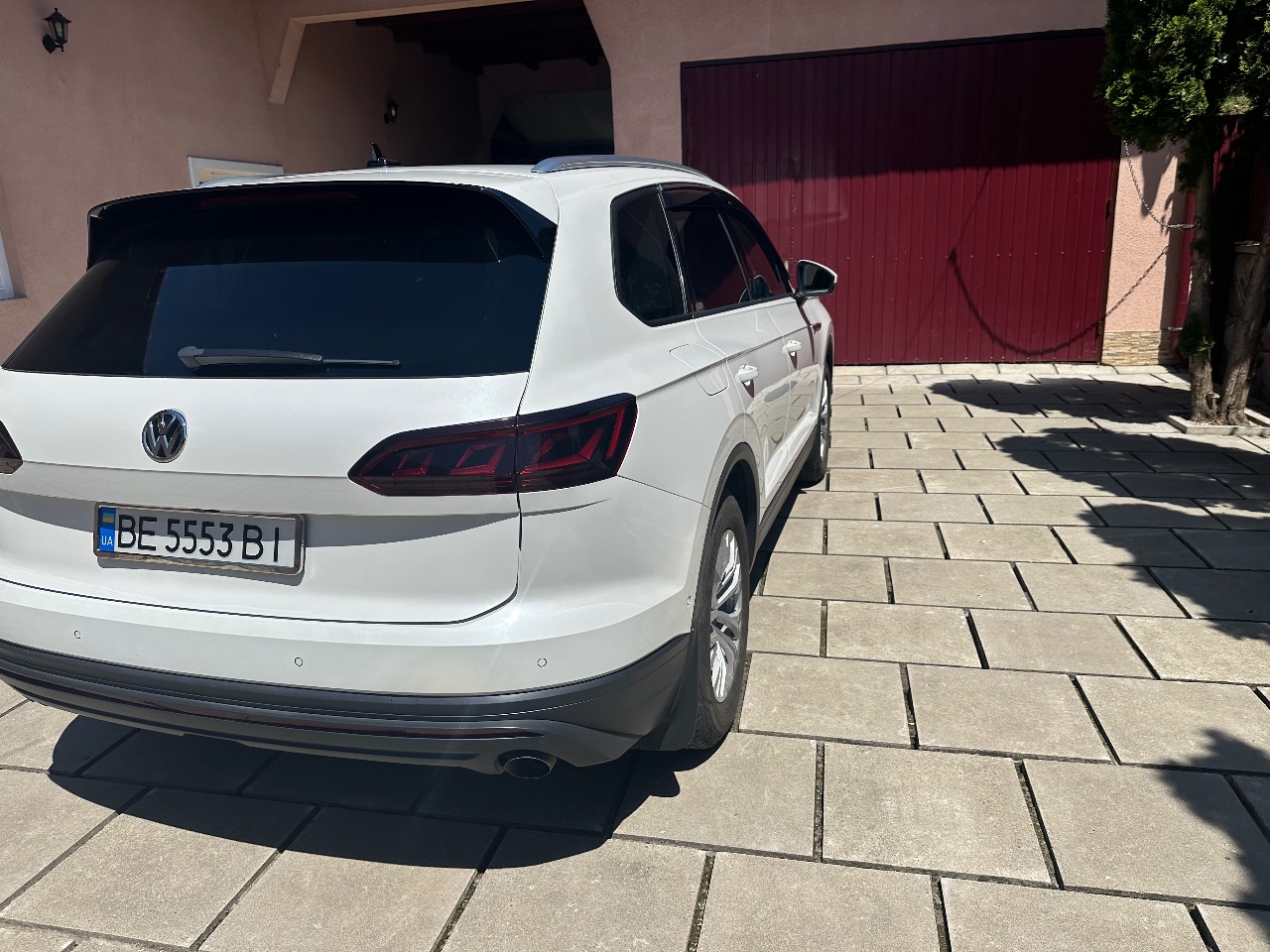 Volkswagen Touareg - фото 22