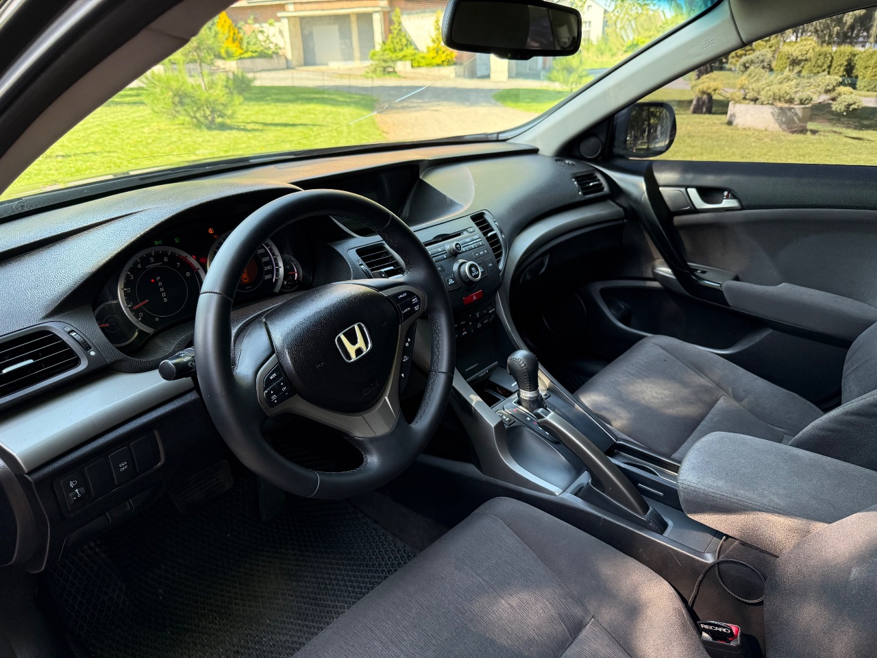 Honda Accord - фото 9