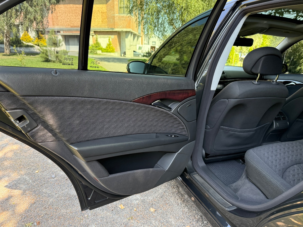 Mercedes-Benz E-Класс - фото 18