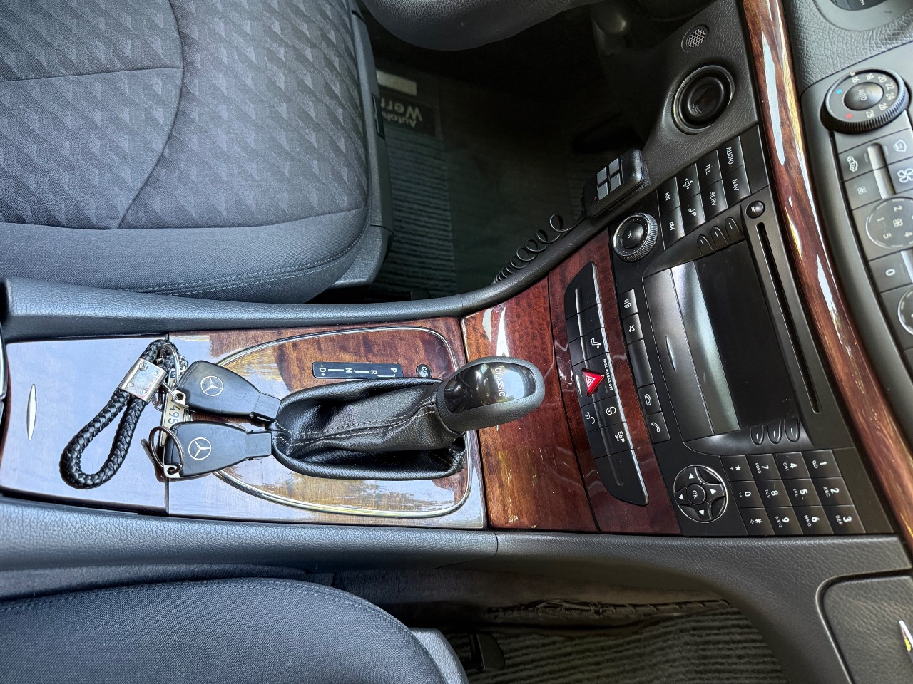 Mercedes-Benz E-Класс - фото 25