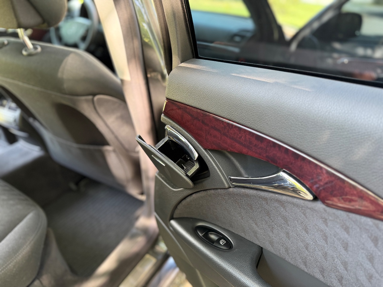 Mercedes-Benz E-Класс - фото 27