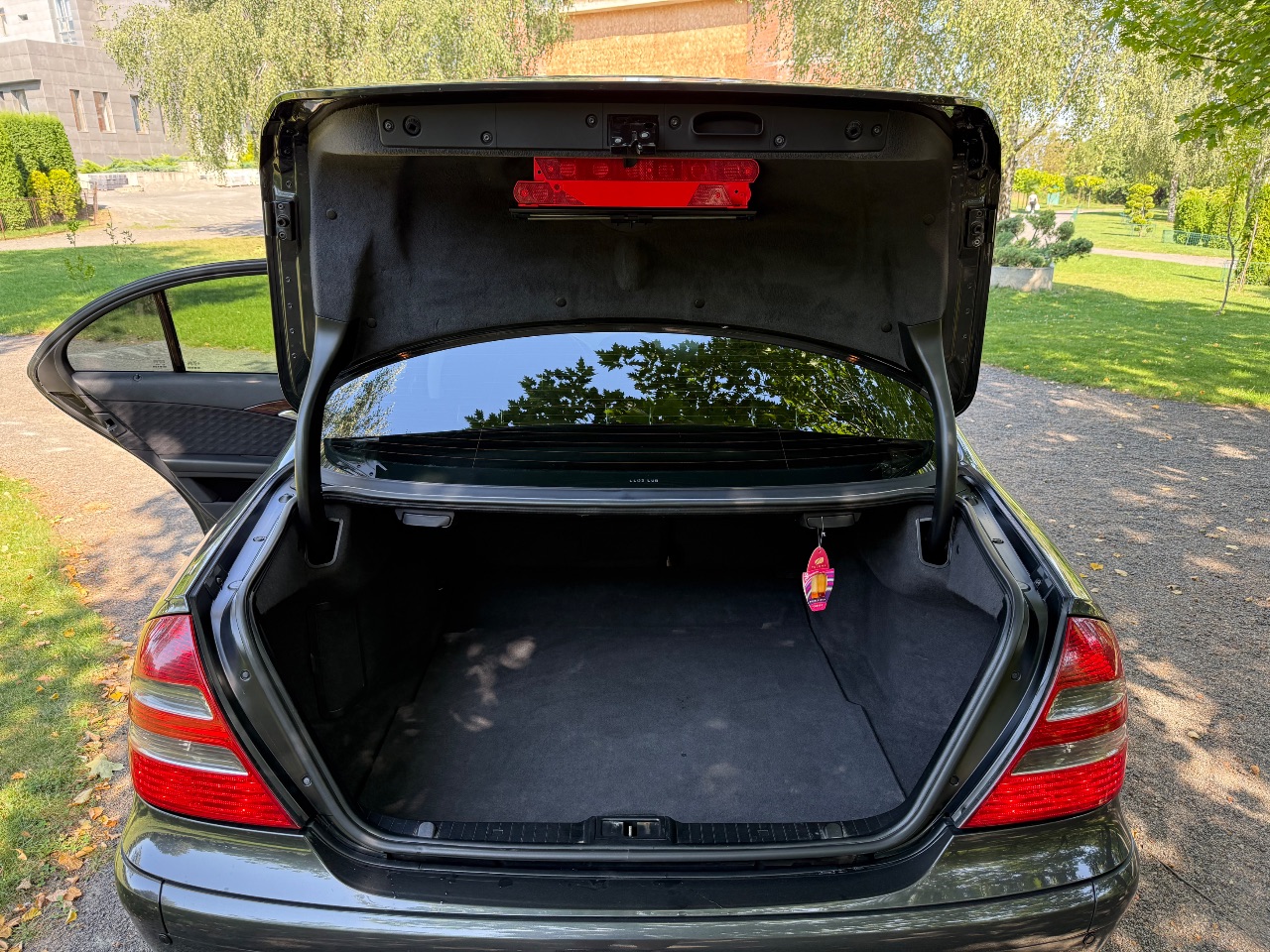 Mercedes-Benz E-Класс - фото 29