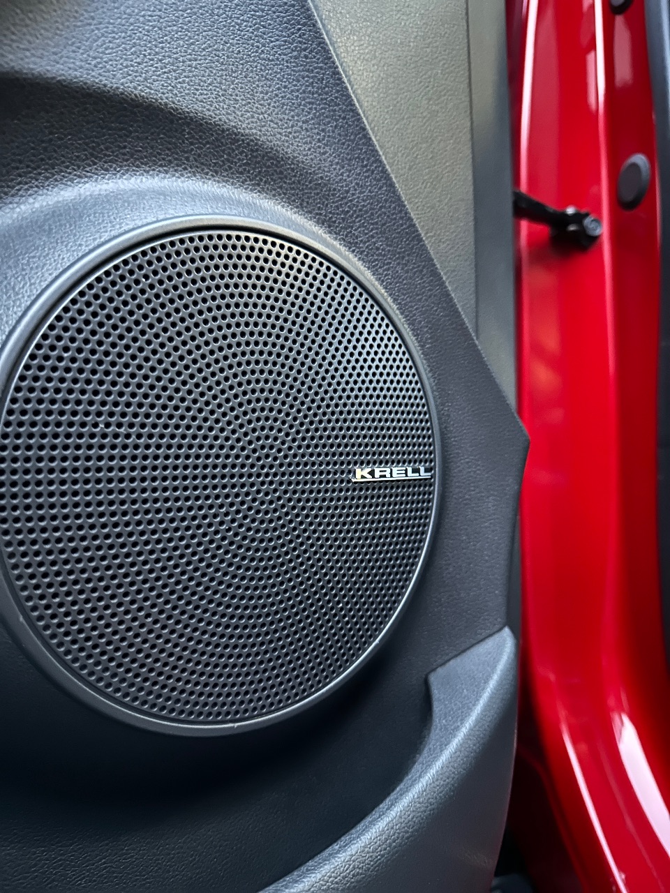 Hyundai Kona - фото 23