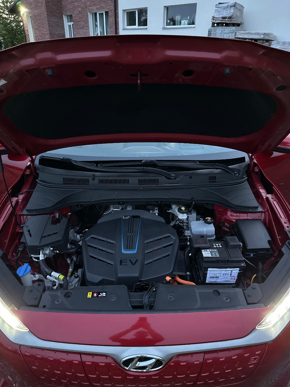 Hyundai Kona - фото 24