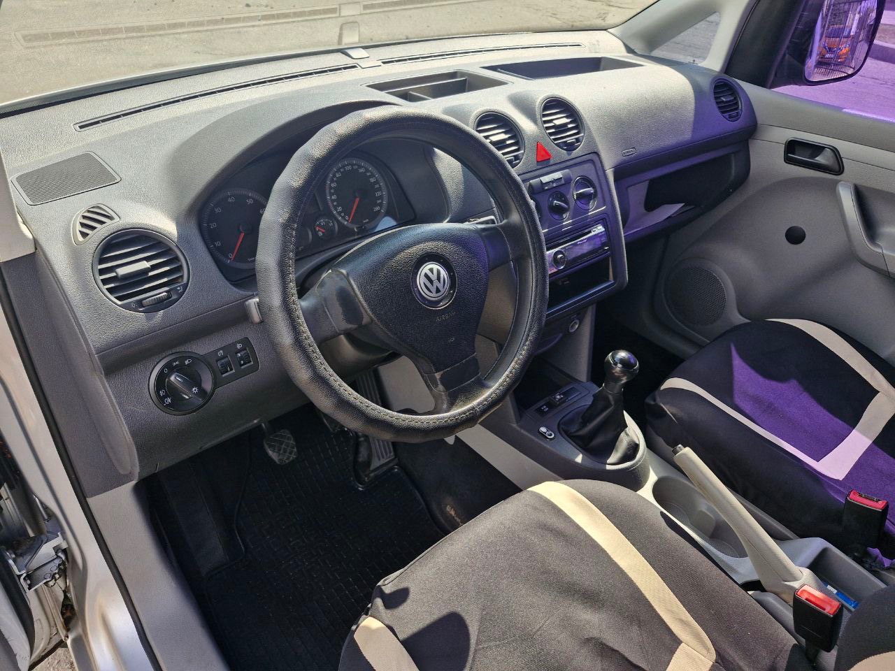 Volkswagen Caddy - фото 12