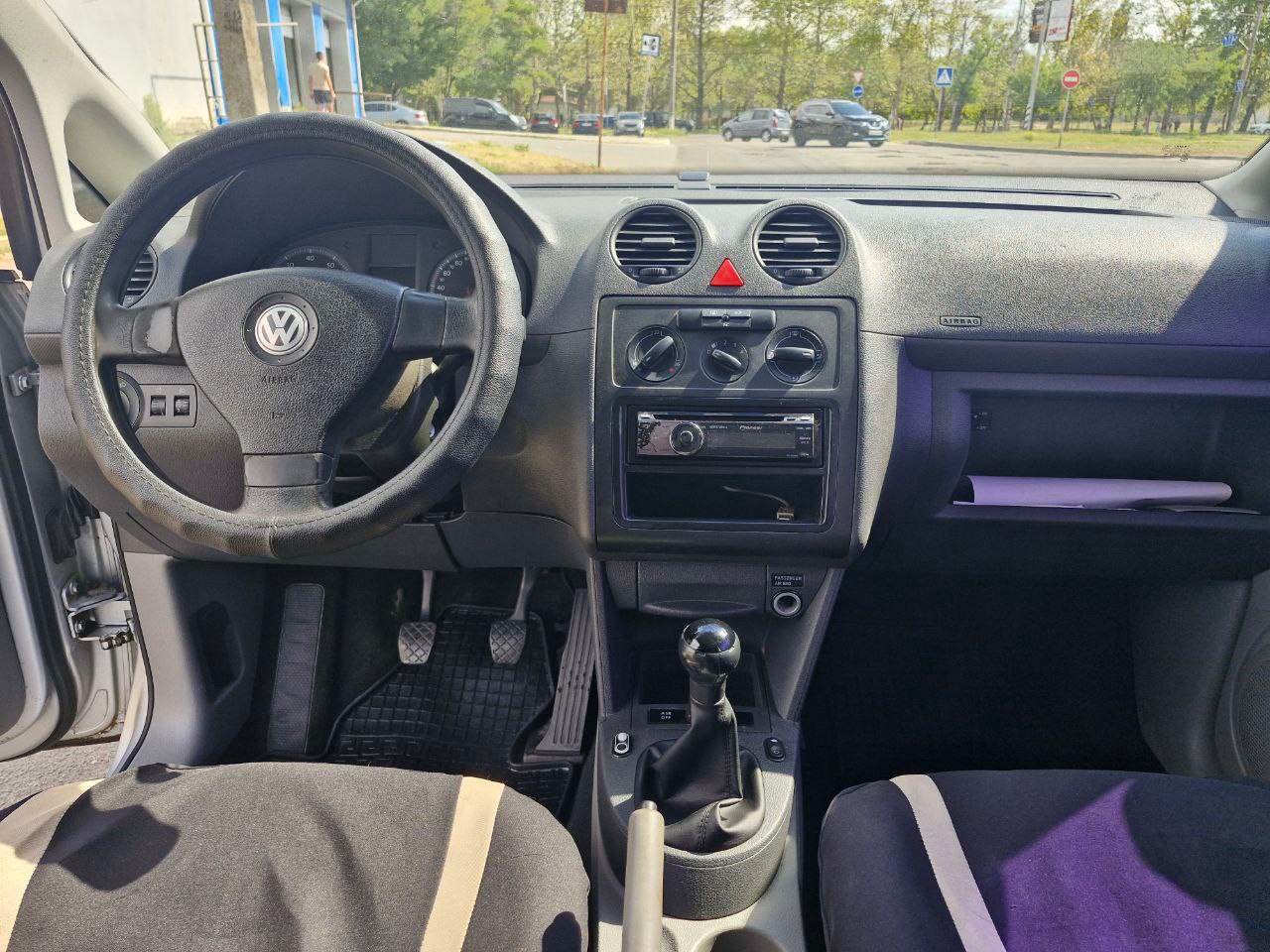 Volkswagen Caddy - фото 17