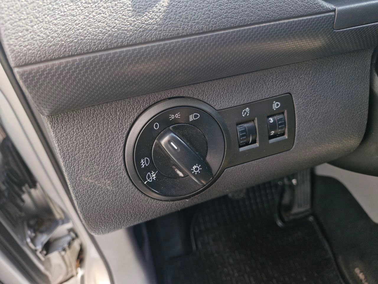 Volkswagen Caddy - фото 11