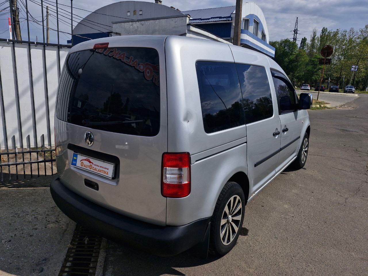 Volkswagen Caddy - фото 5