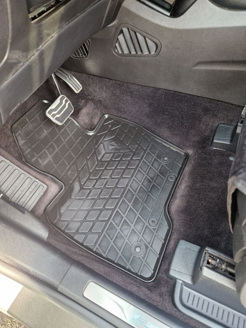 Ford Edge - фото 14