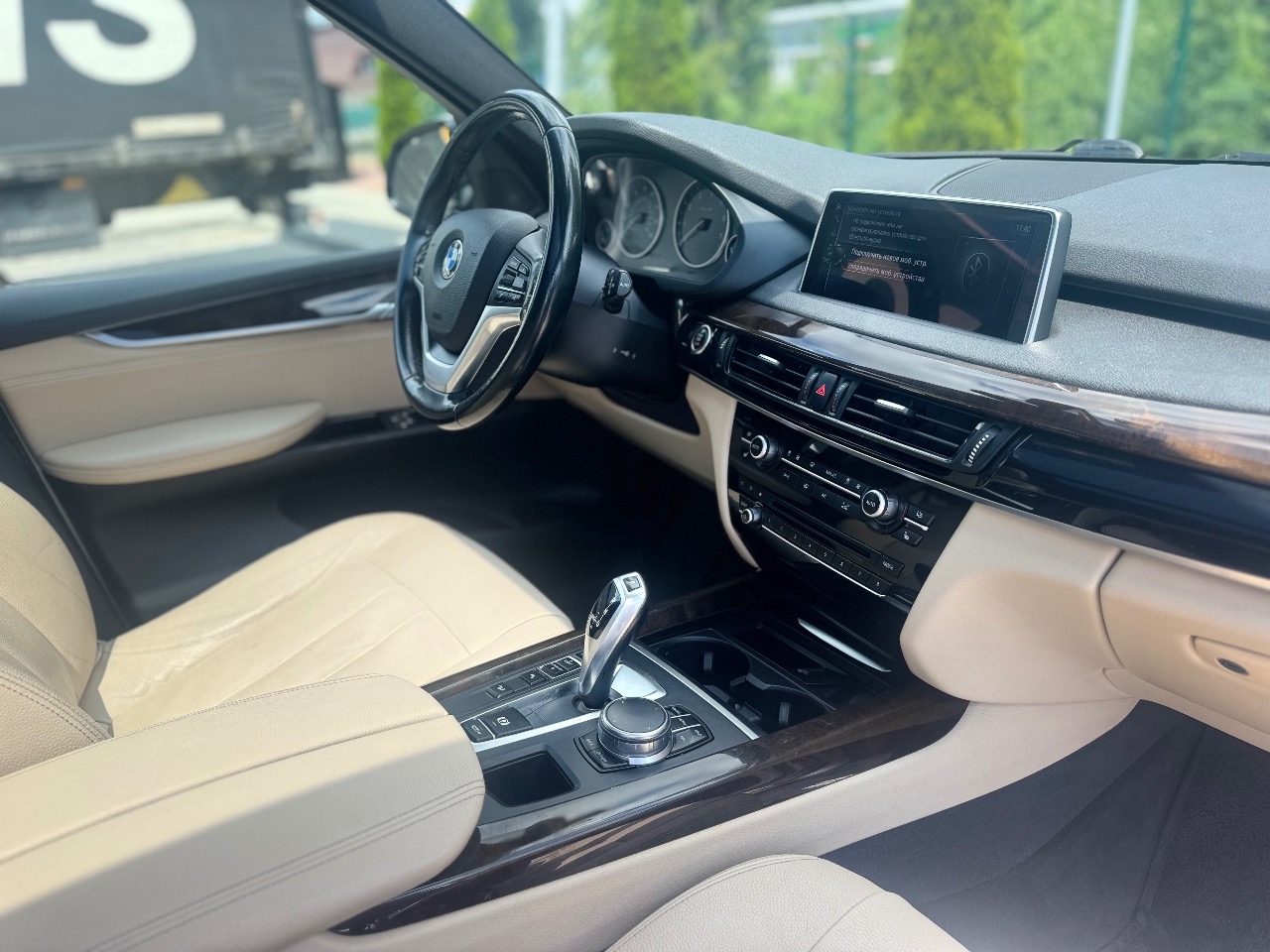 BMW X5 - фото 2