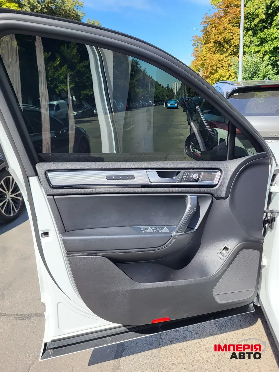 Volkswagen Touareg - фото 42