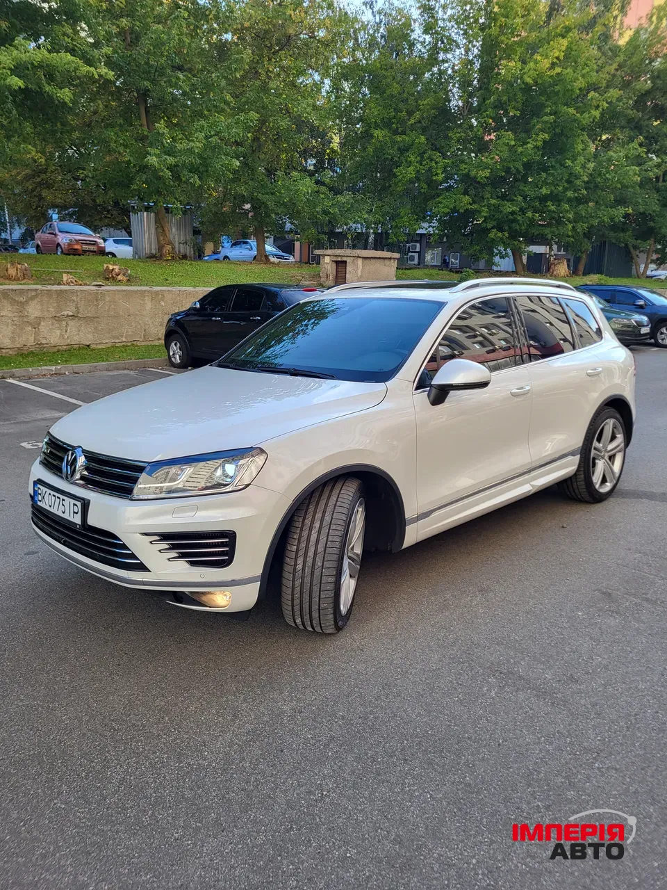 Volkswagen Touareg - фото 5