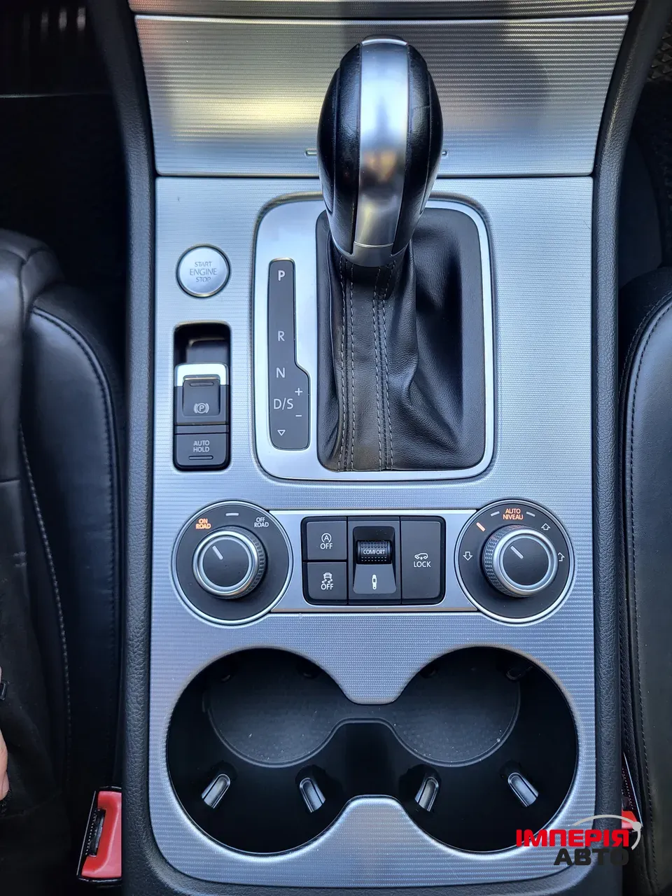 Volkswagen Touareg - фото 13