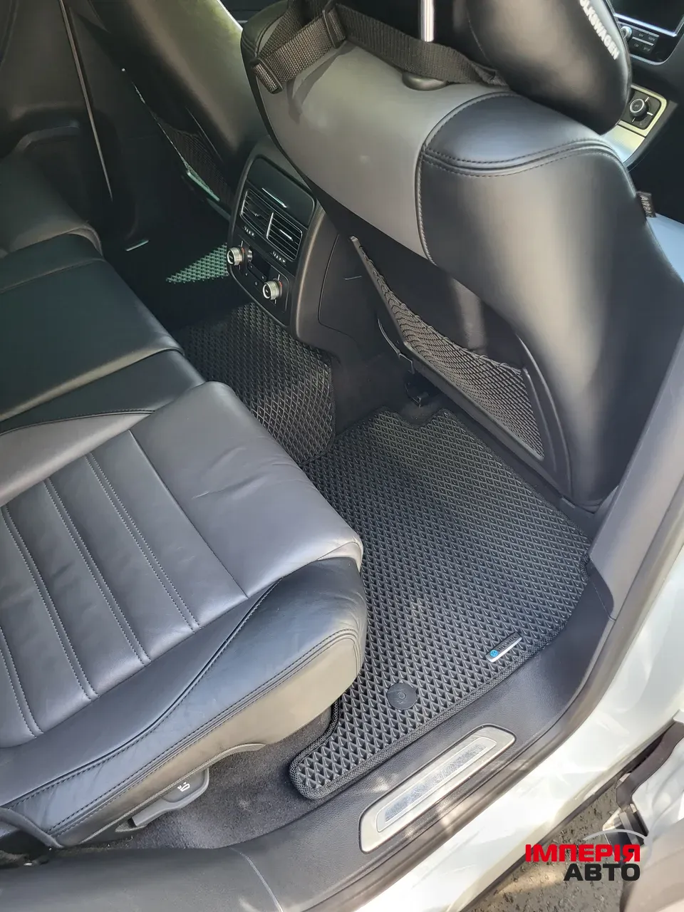 Volkswagen Touareg - фото 24