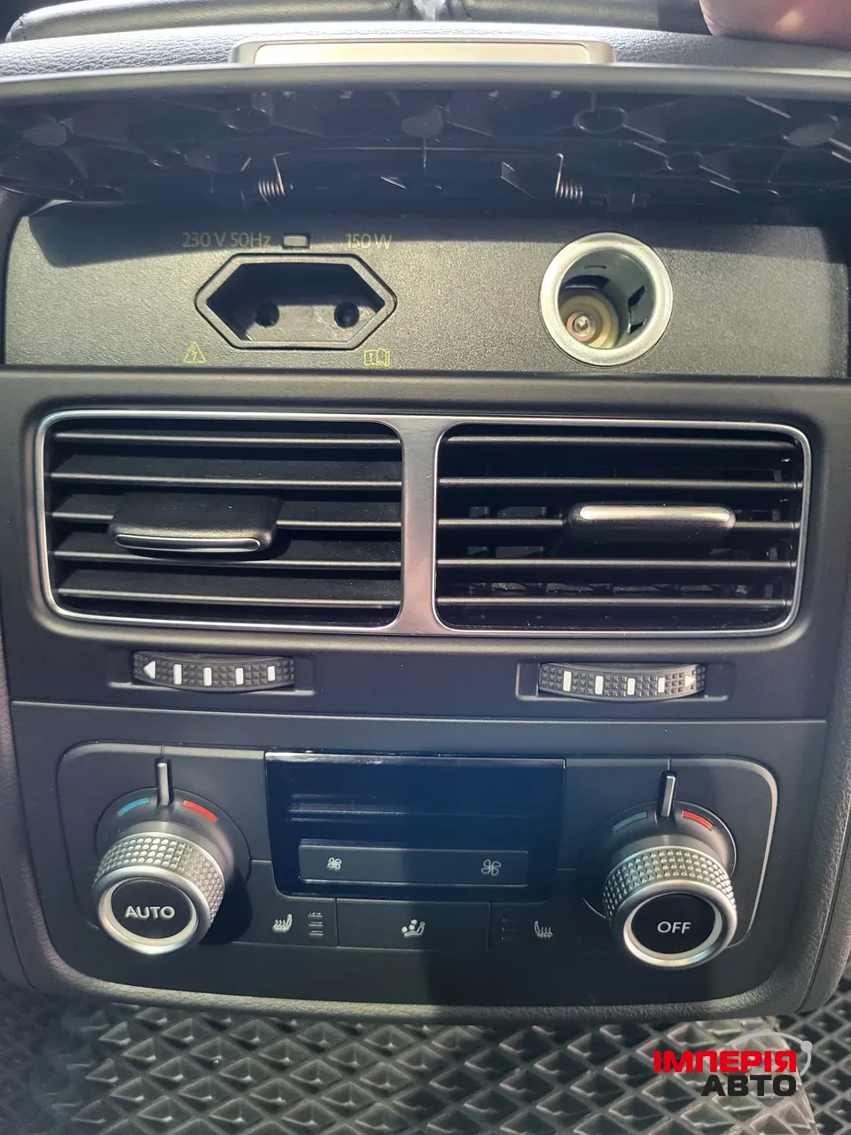 Volkswagen Touareg - фото 26