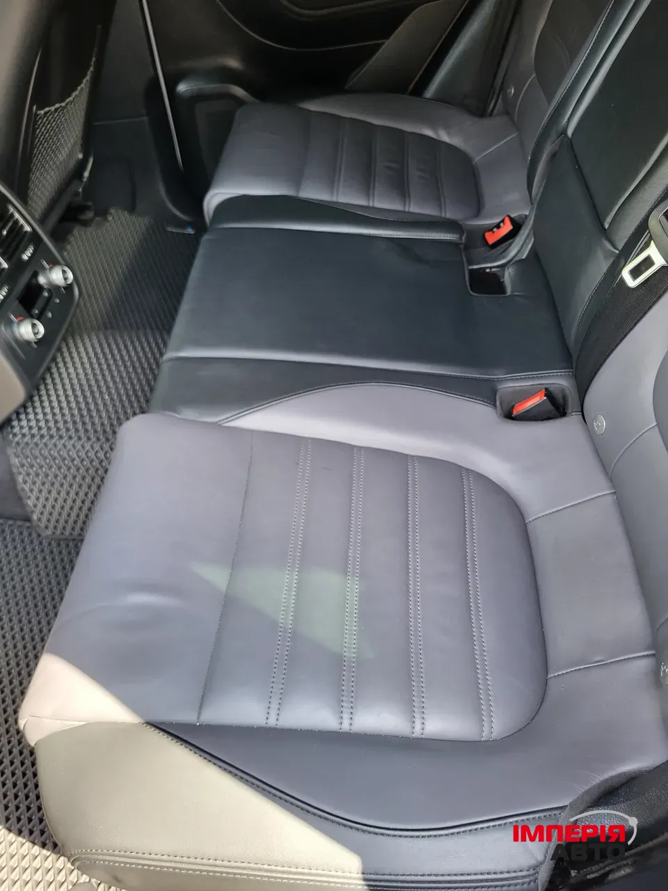 Volkswagen Touareg - фото 27