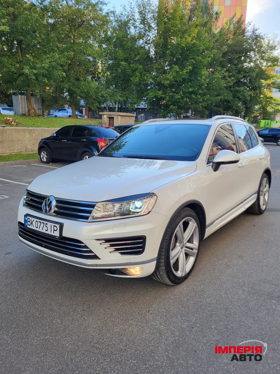 Volkswagen Touareg - фото 3