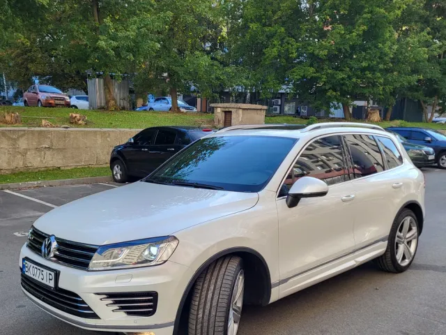 Volkswagen Touareg - фото 5