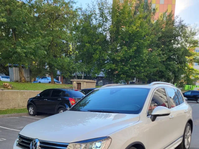 Volkswagen Touareg - фото 3