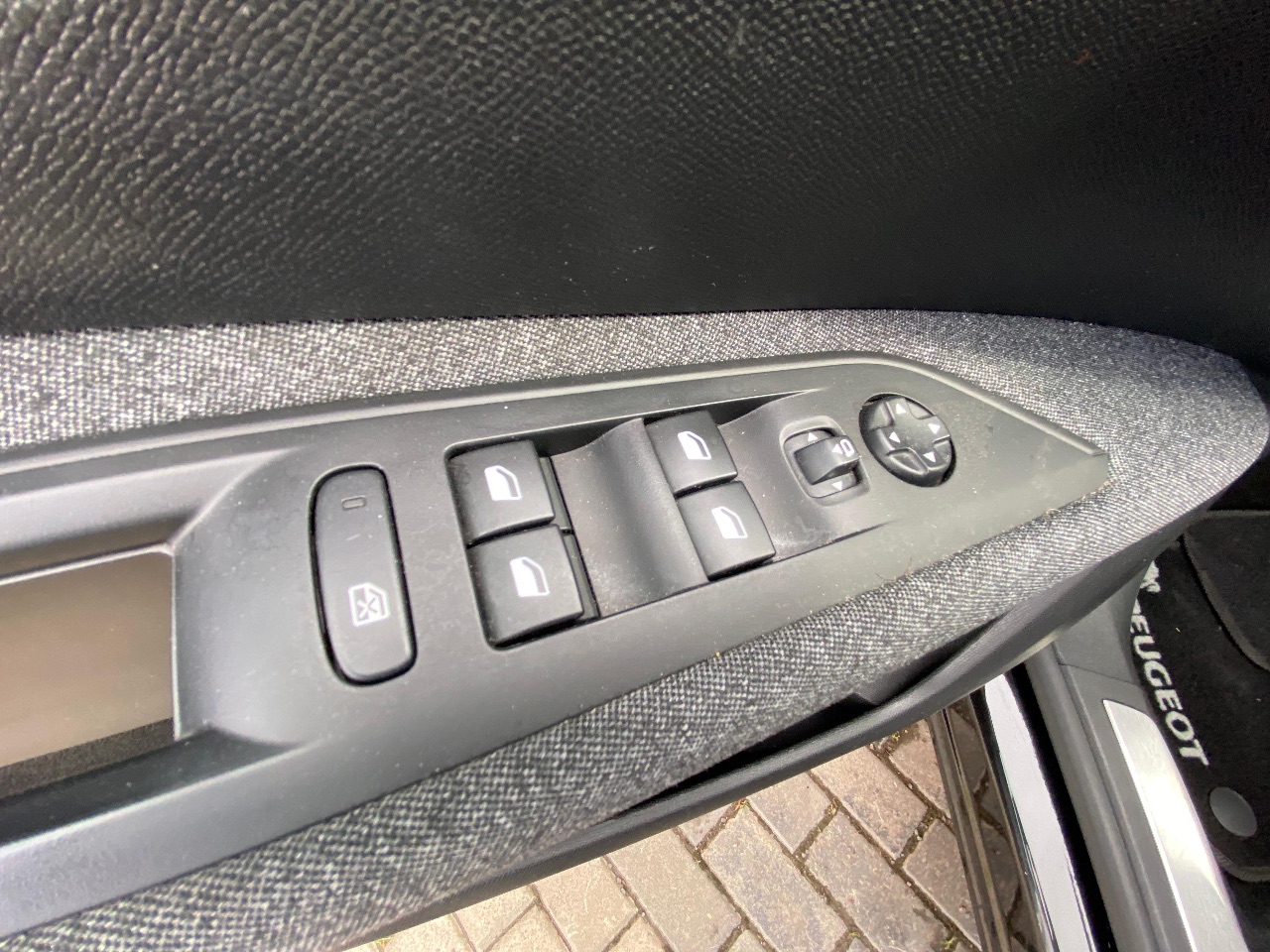 Peugeot 3008 - фото 21