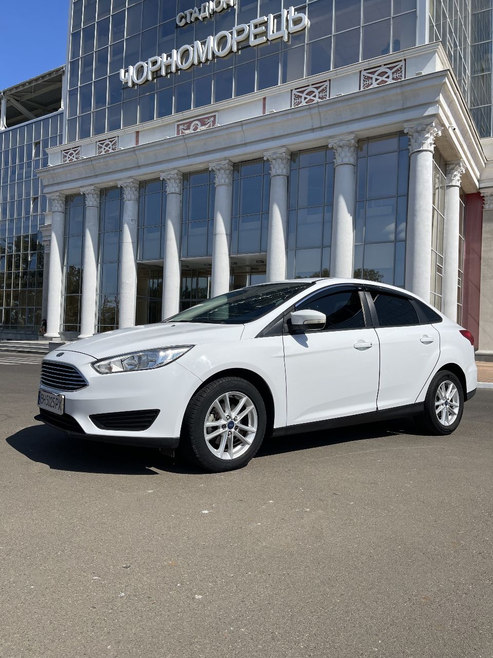 Ford Focus - фото 1