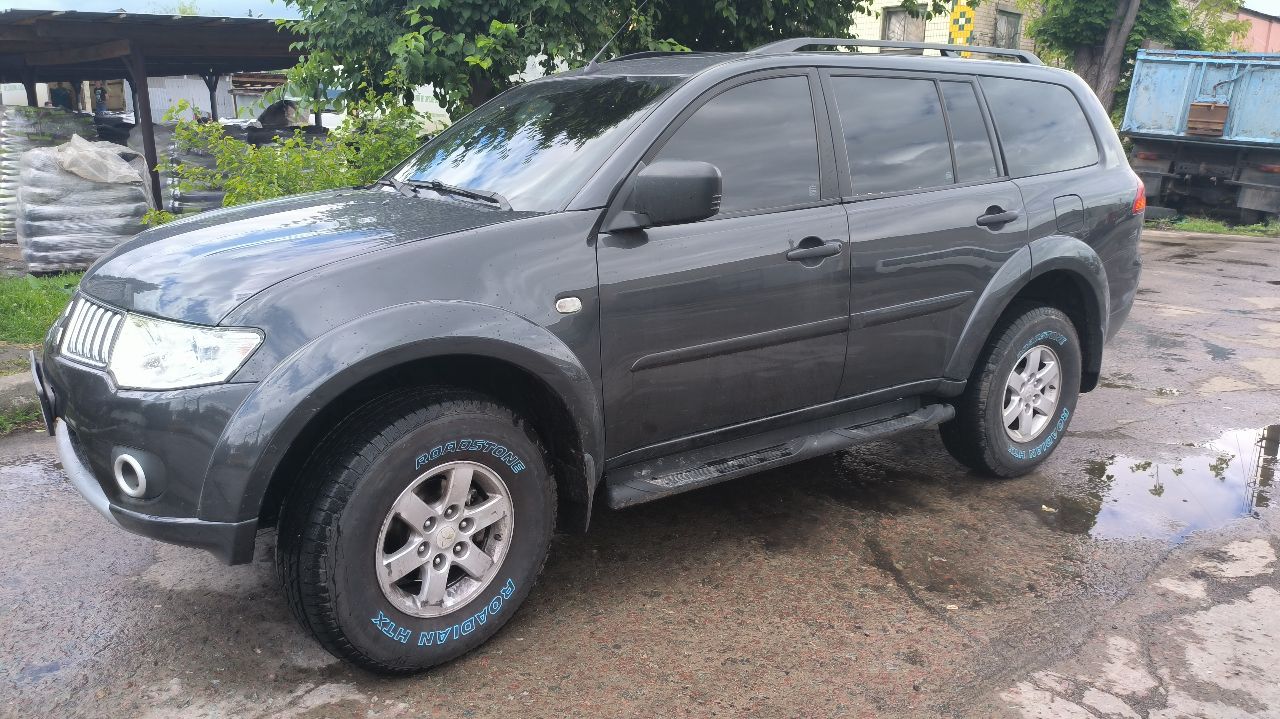 Mitsubishi Pajero Sport - фото 7