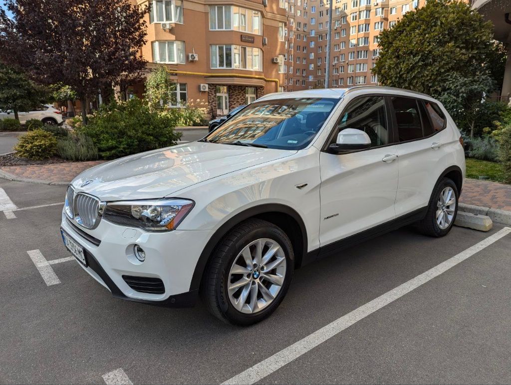 BMW X3 - фото 1