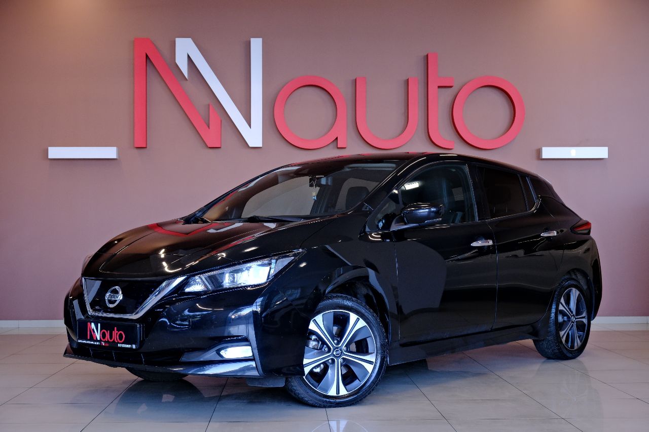 Nissan Leaf - фото 1